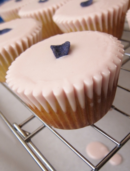 violet cupcakes (11)